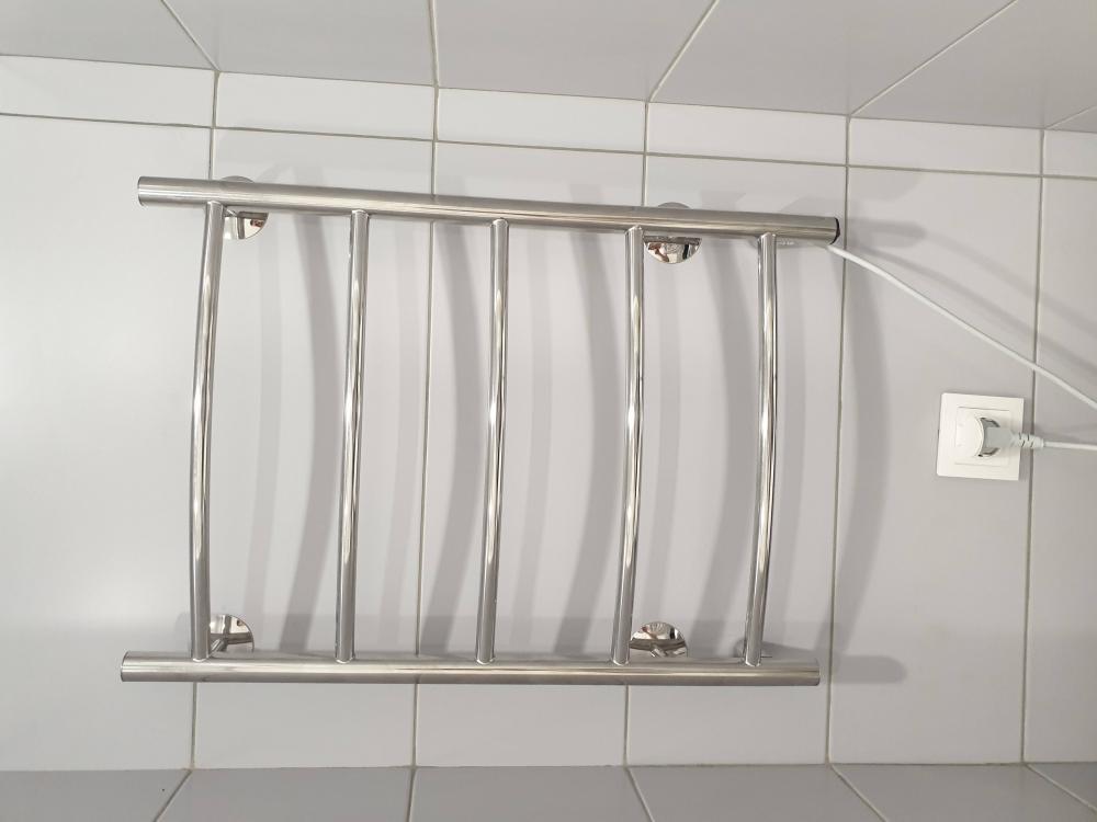 Монтаж электрического полотенцесушителя