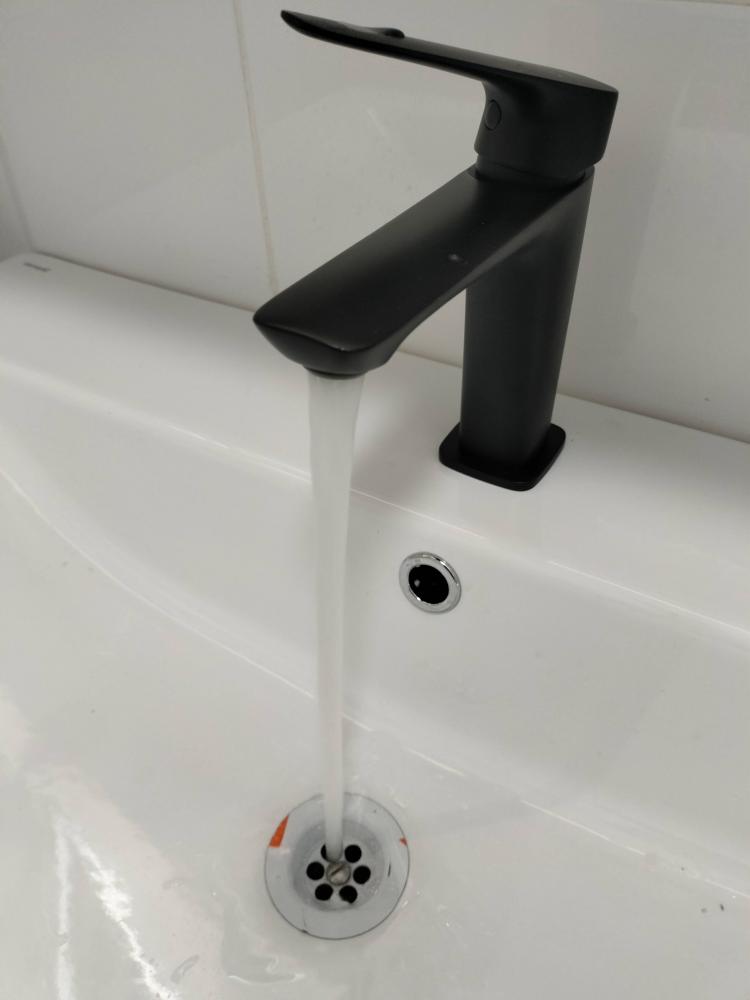 Установка смесителя (на готовые коммуникации)