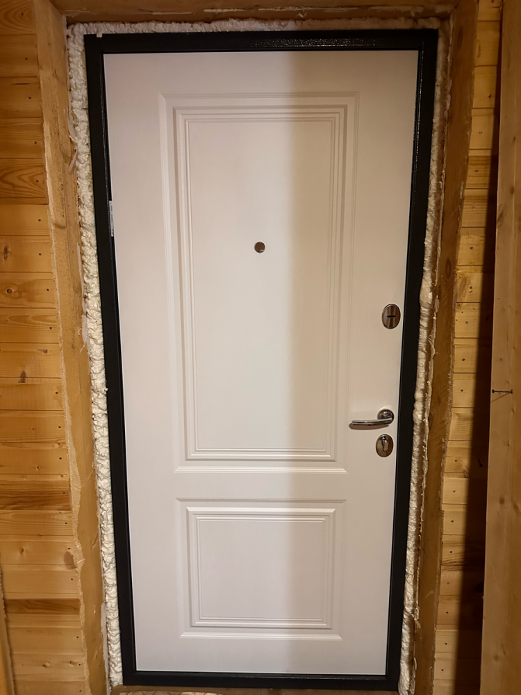 Установка входной двери весом до 95 кг