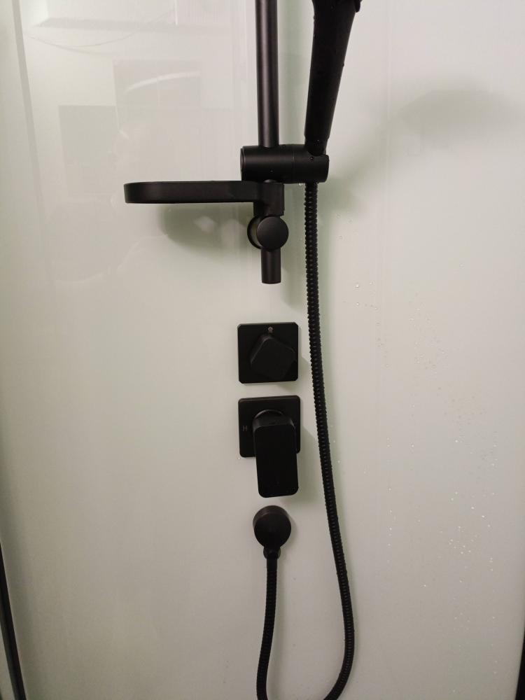 Установка душевой кабины шириной до 90 см