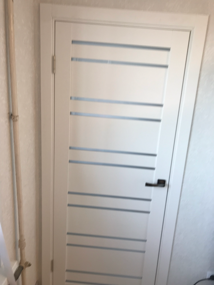 Установка межкомнатной одностворчатой двери с врезанной фурнитурой Установка добора до 20 см