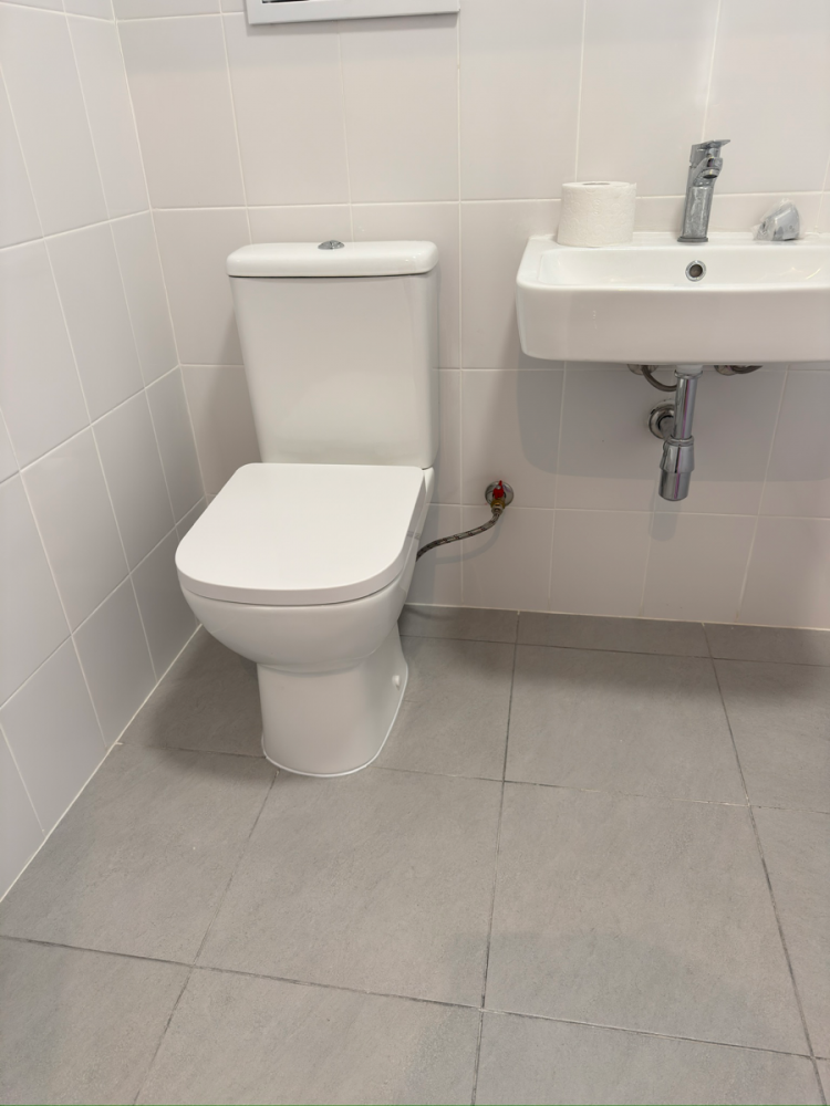 Установка напольного унитаза