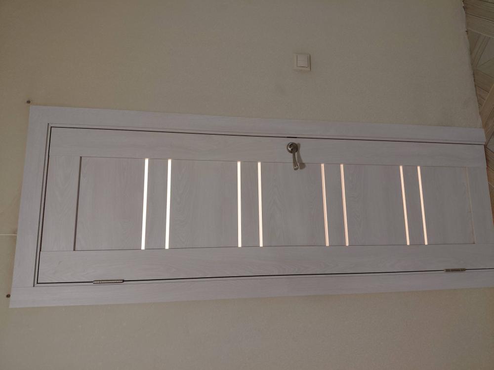 Установка межкомнатной двухстворчатой двери