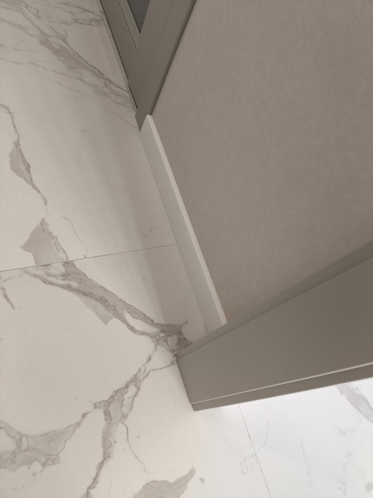 Монтаж полиуретанового/дюрополимерного/полистиролового плинтуса