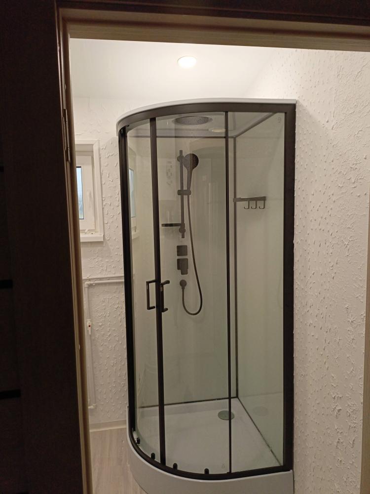 Установка душевой кабины шириной до 90 см