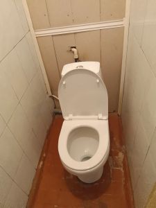 Установка напольного унитаза