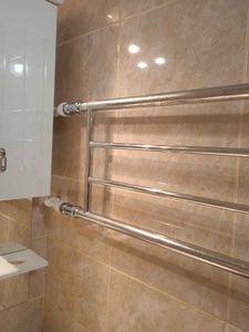 Установлены новые соединения, заменены уплотнители, проверена герметичность труб, устранены дефекты, проведена диагностика системы, восстановлена целостность покрытия.