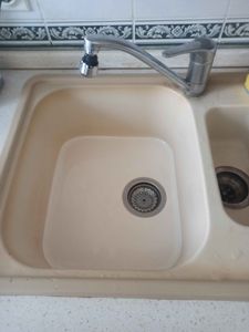 Очистка труб, устранение засора, восстановление свободного потока воды, проверка системы, удаление препятствий, восстановление функциональности, обеспечение нормального слива.