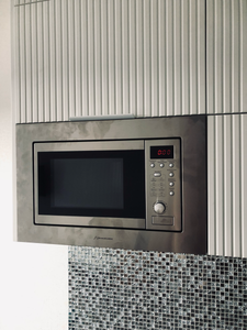 Установка фальшпанели / заглушки Установка и подключение смесителя Установка и подключение врезной мойки