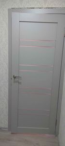 Установлены доборы на межкомнатную дверь, обеспечивая завершённый вид и гармоничное сочетание с интерьером. Работа выполнена аккуратно, детали подогнаны точно, конструкция надёжна.