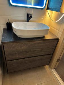 Установка смесителя (на готовые коммуникации)