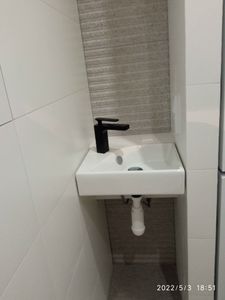 Установка раковины на кронштейнах Установка подвесного унитаза Установка смесителя Установка стеклянной ширмы для ванны/поддона Установка душевой панели Установка гигиенического душа