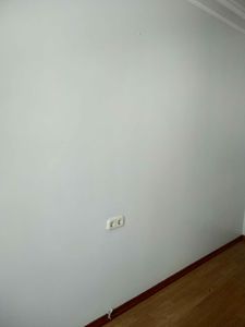 Покраска внутренних стен водоэмульсионной краской