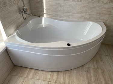 Проведена замена старого крана на новый, обеспечивающий надежное перекрытие воды. Установлено современное оборудование, проверена герметичность соединений, устранены возможные протечки.