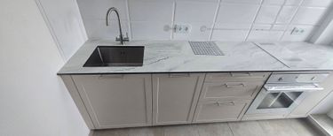 Монтаж горизонтальных или вертикальных жалюзи на стену\потолок