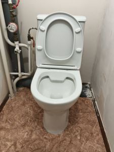 Установка напольного унитаза
