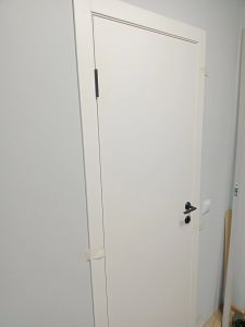 Установка межкомнатной одностворчатой двери (1 шт)