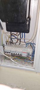 Установка однополюсного автомата