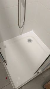 Герметизация стыков душевой кабины