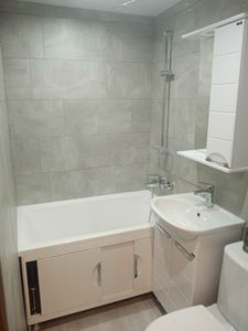 Установка раковины с тумбой Установка акриловой ванны Установка смесителя Установка штанги для душа