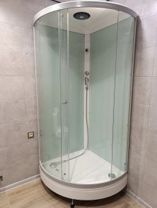 Установка душевой кабины шириной до 90 см
