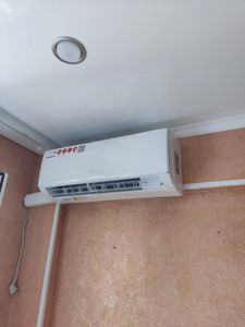 Установка сплит системы 7-9 kBTU (одноэтапный монтаж)