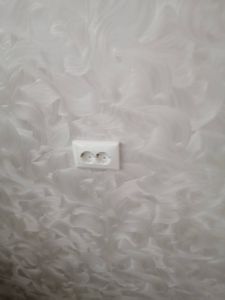 Проведена установка новых светодиодов, улучшено освещение, заменены старые источники света, обеспечена экономия энергии, повышена яркость, улучшена долговечность, обновлены светильники.