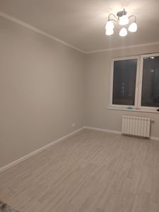 Покраска обоев в 2 слоя