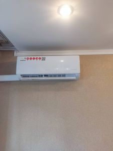 Установка сплит системы 7-9 kBTU (одноэтапный монтаж)