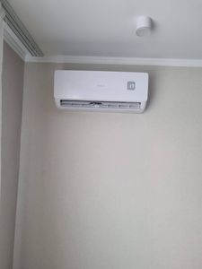 Установка сплит системы 7-9 kBTU (одноэтапный монтаж)