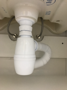 Установка смесителя (на готовые коммуникации)