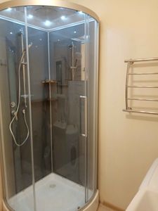 Установка душевой кабины без гидромассажа