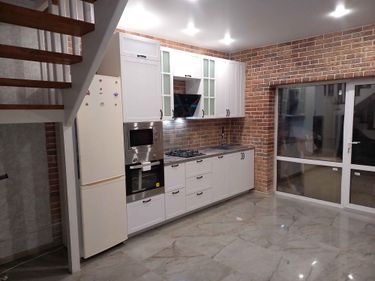 Сборка и установка проектной кухни под ключ Уменьшение глубины/высоты/ширины шкафов/фасадов/фальшпанелей Монтаж ручек и ножек