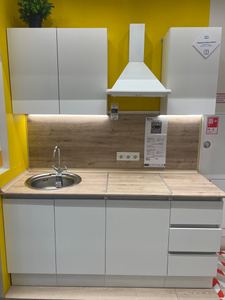 Сборка и установка кухонного каркаса Выпил под мойку или варочную панель Установка и подключение вытяжки