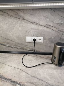 Установка розетки (на готовые коммуникации)