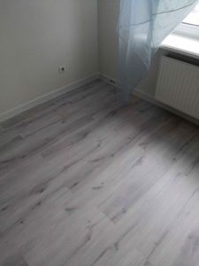 Прямая укладка ламината с подложкой более 20 кв.м