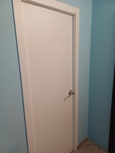 Врезка завертки/дверной ручки/магнитной ответки/цилиндра для  замка