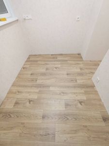 Демонтаж линолеума/ковролина, уложенного на клей