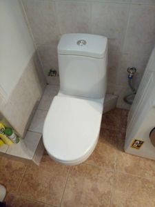 Установлено новое сантехническое оборудование, подключены коммуникации, проверена герметичность соединений, выполнена регулировка, произведена очистка рабочей зоны.