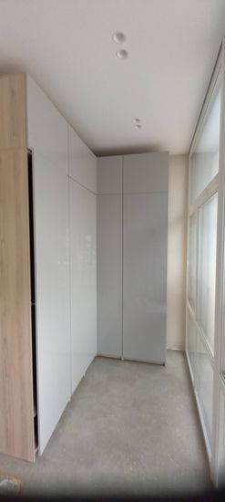 Установка и регулировка распашной двери Кухни