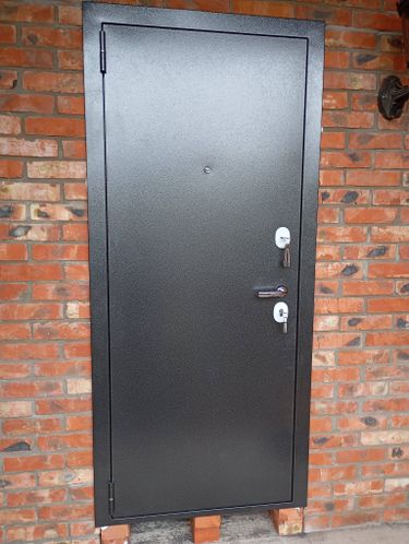 Установка входной двери весом до 95 кг