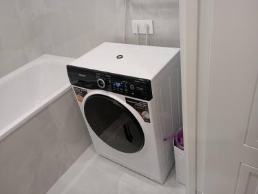 Установка кронштейна под ТВ на стену