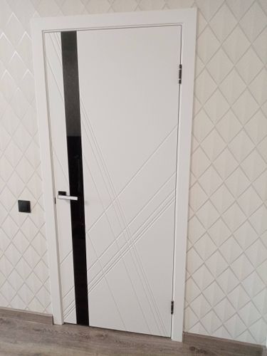 Установка межкомнатной одностворчатой двери с врезанной фурнитурой (1 шт)