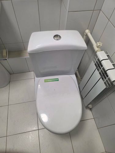 Замена арматуры сливного бачка