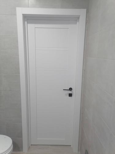 Врезка завертки/дверной ручки/магнитной ответки/цилиндра для замка