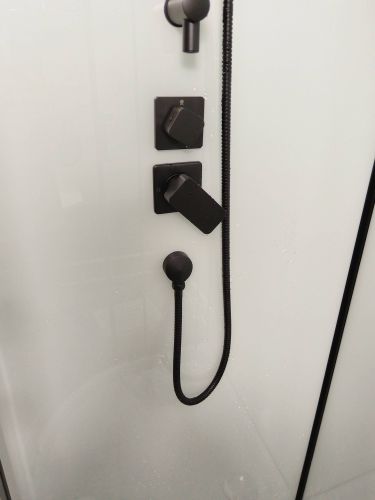 Установка душевой кабины шириной до 90 см