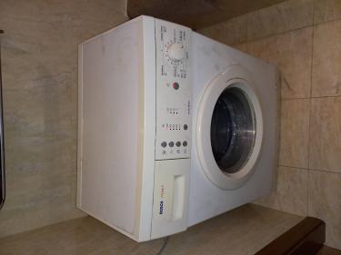 Проведена замена нагревательного элемента в стиральной машине: демонтирован старый, установлен новый, проверена работоспособность устройства, восстановлена герметичность соединений.