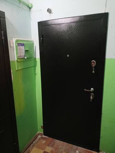 Установка входной двери весом до 95 кг