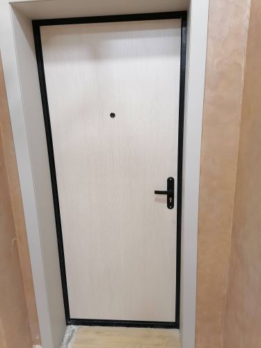 Установка входной двери весом до 95 кг