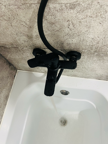 Установка смесителя (на готовые коммуникации)